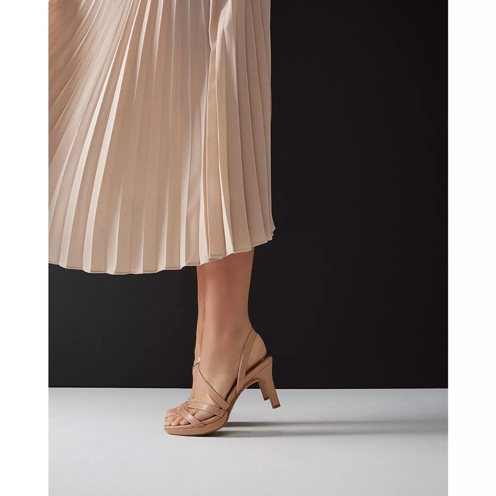 Naturalizer Beige Strappy Heels